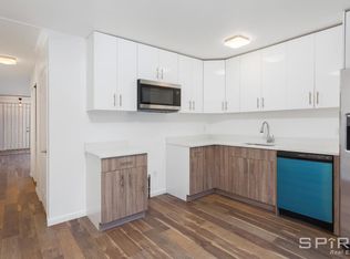 128 Long Pond Ln, Staten Island, NY 10304