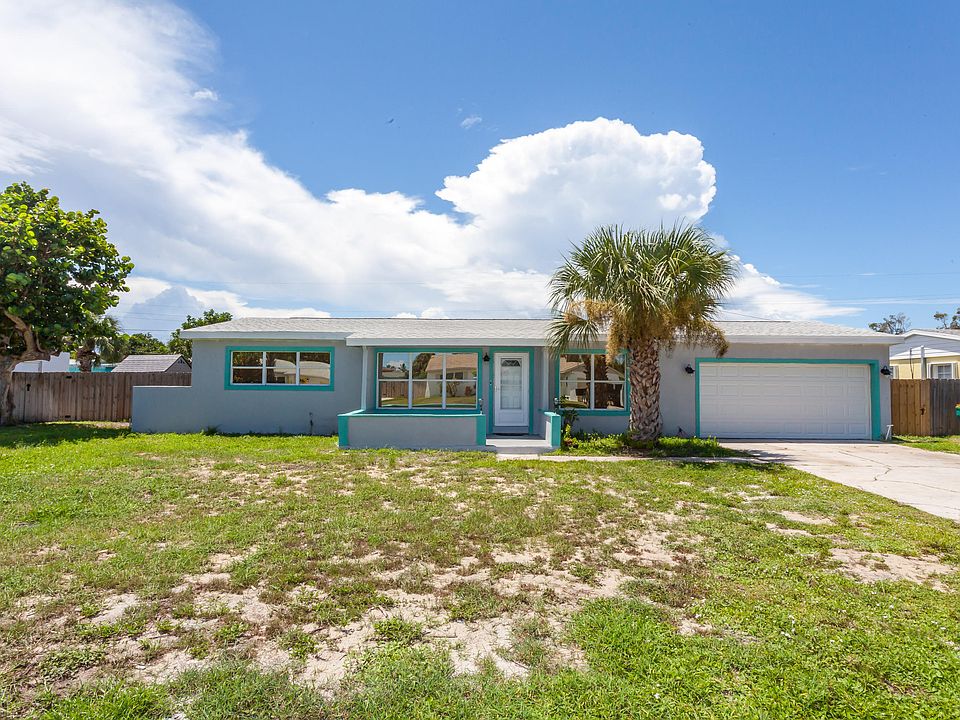 1st image of 720 Pelican Dr