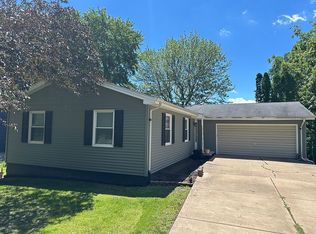 626 Wisconsin St, Le Claire, IA 52753