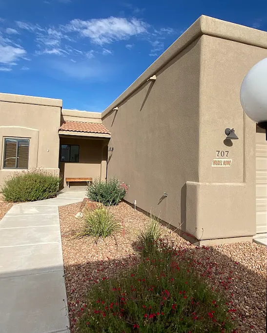 707 S Clubhouse Ln #327