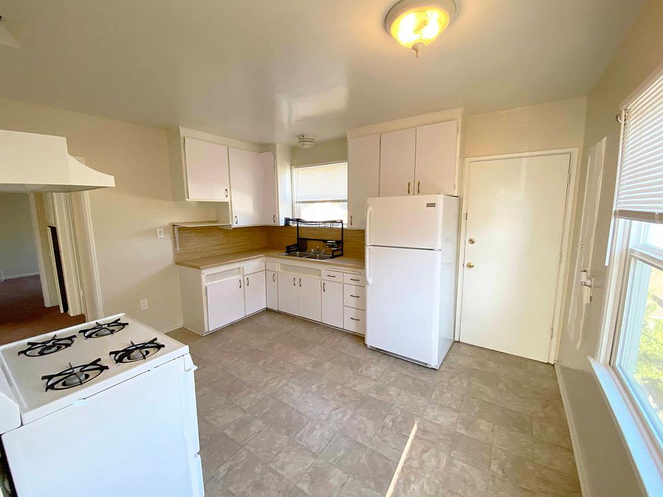 6518 Hazeltine Ave Van Nuys CA | Zillow