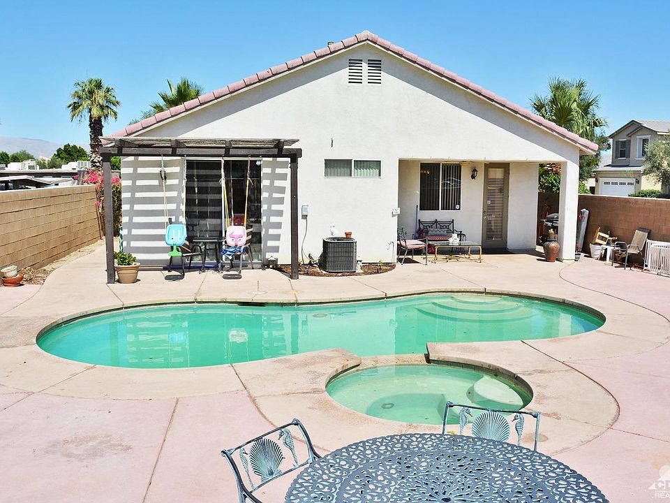 1st image of 81240 Avenida Garcia