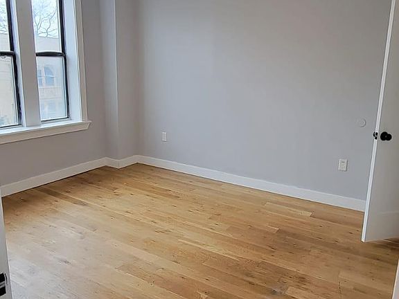 5th image of 84 Romaine Ave #10K