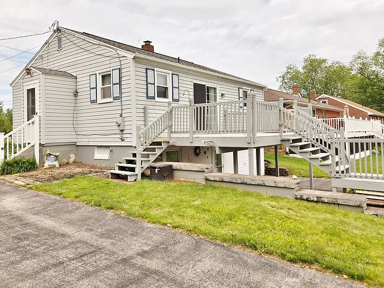 125 Grant Dr — Photo 43
