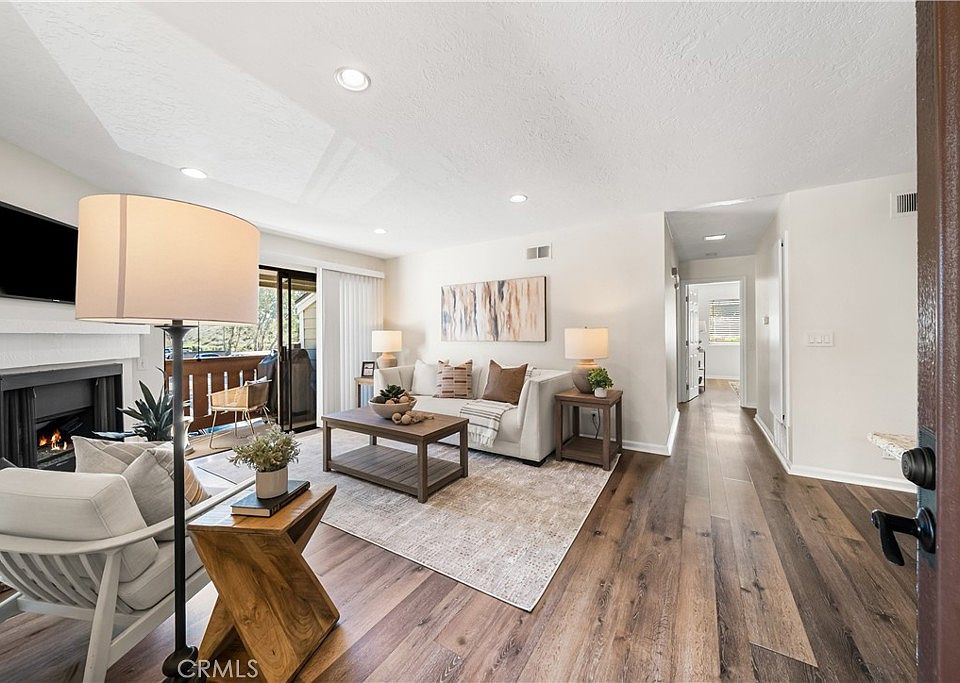 1st image of 19034 Rockwood Dr