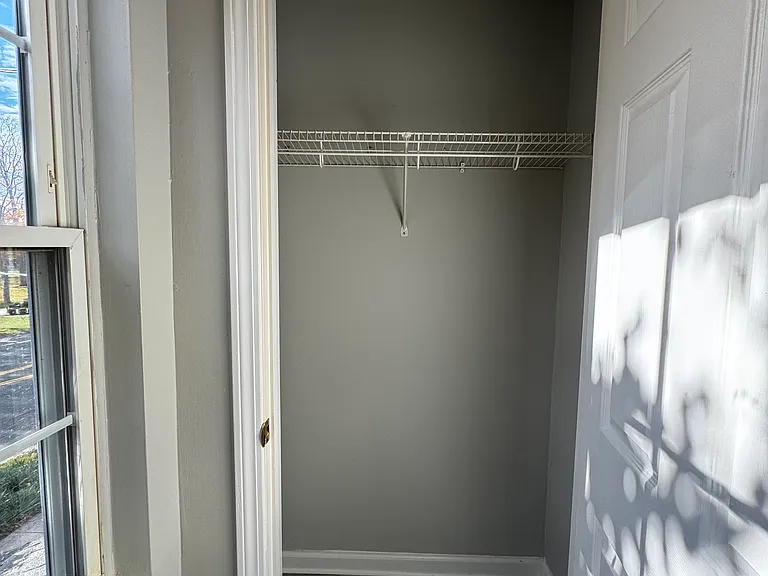 129 Main St #B — Photo 8