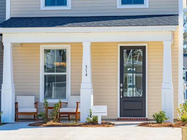 207 Harding Ln, Goose Creek, SC 29445