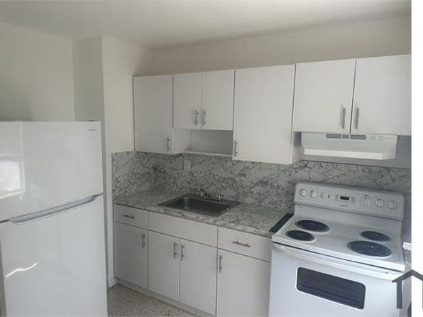 2610 SW 16th Ter APT 7