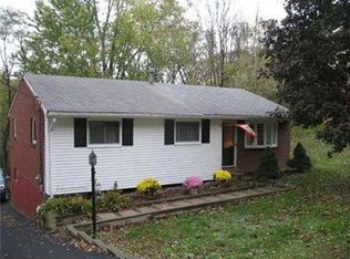26 Arlor Dr, Pittsburgh, PA
