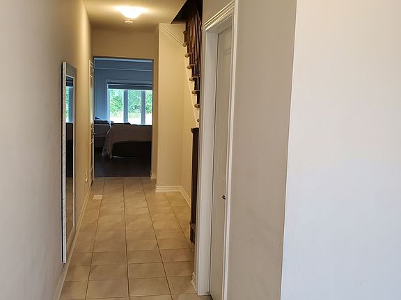 2nd image of 100 Sunflower Pl