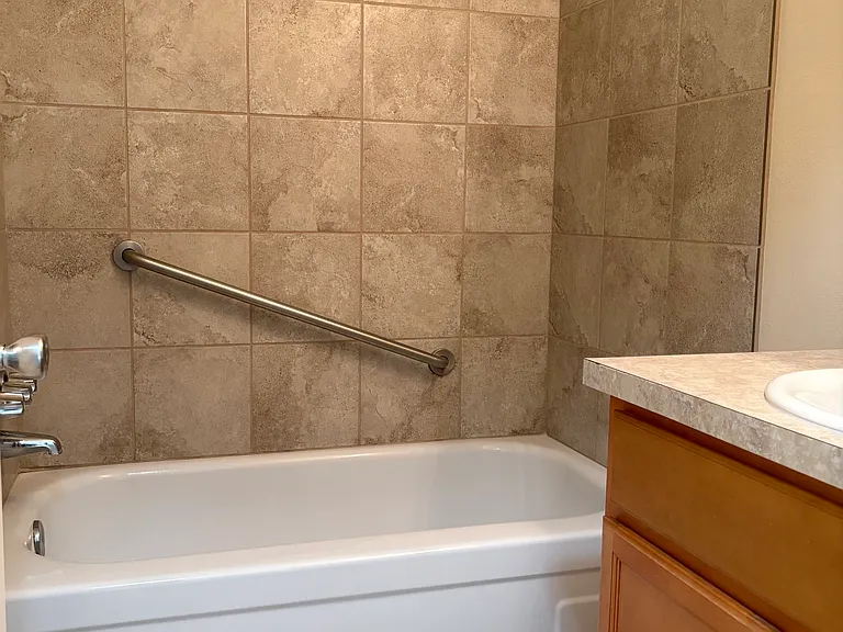 6866 NE Multnomah St #6866 — Photo 13