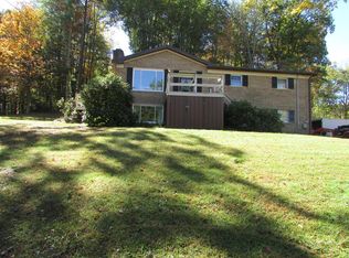 183 Sarge Manning Dr, Crab Orchard, WV 25827