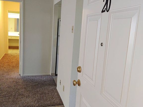 3rd image of 285 Richfield Dr APT 20