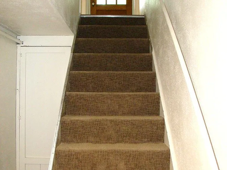 645 S Whitcomb St #B — Photo 2