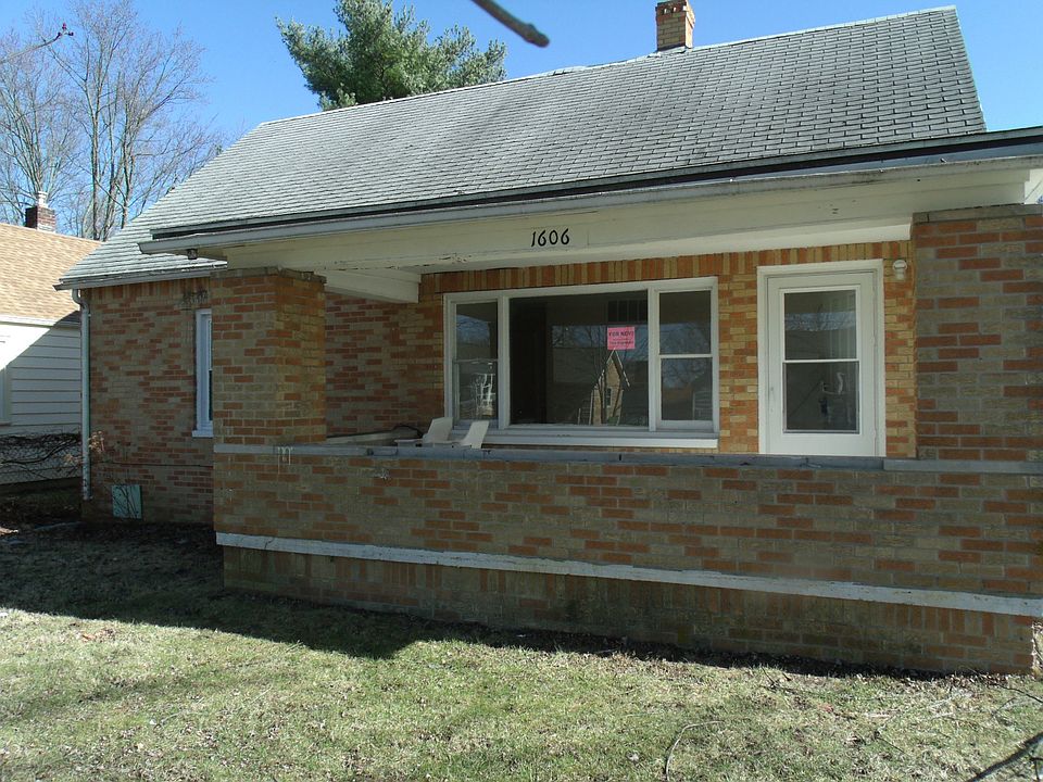 1st image of 1604 S Stockport Dr
