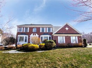 75 Deer Run, Orchard Park, NY 14127