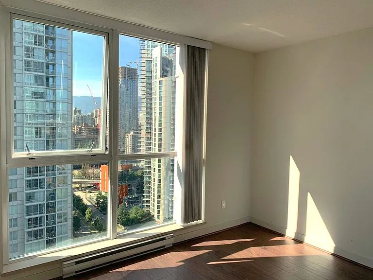 1408 Strathmore Mews #2703 — Photo 6
