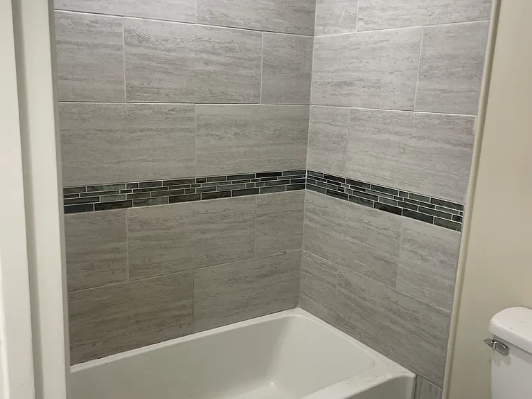 1600 W Baltimore St #1 — Photo 5