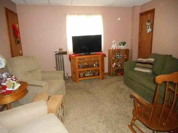 5th image of 850 E Lackawanna Ave