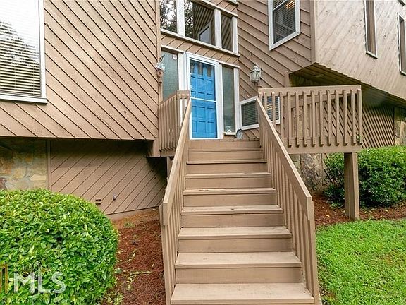 5th image of 2863 Suffolk Ct