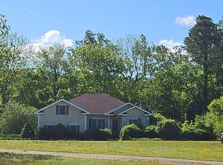 64 Greenfield Rd, Lancaster, VA 22503
