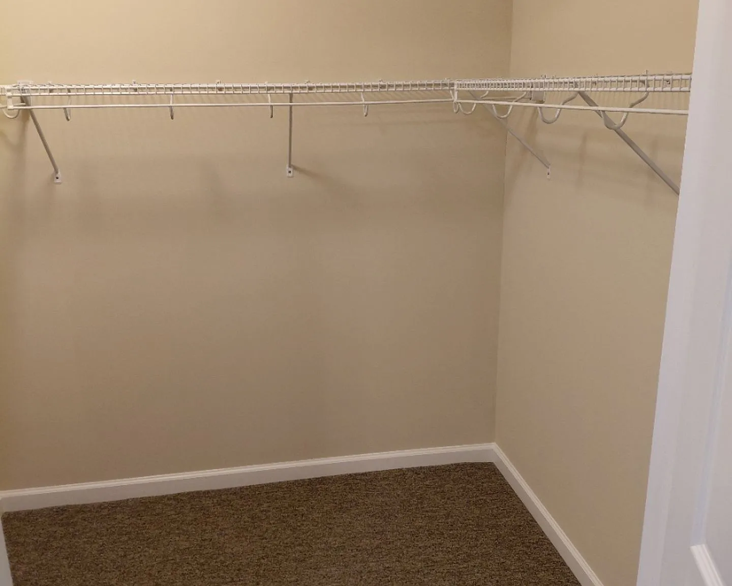 Ashbury Pointe — Photo 3
