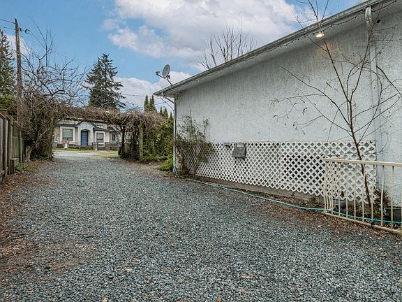4th image of 4856 Smith Ave