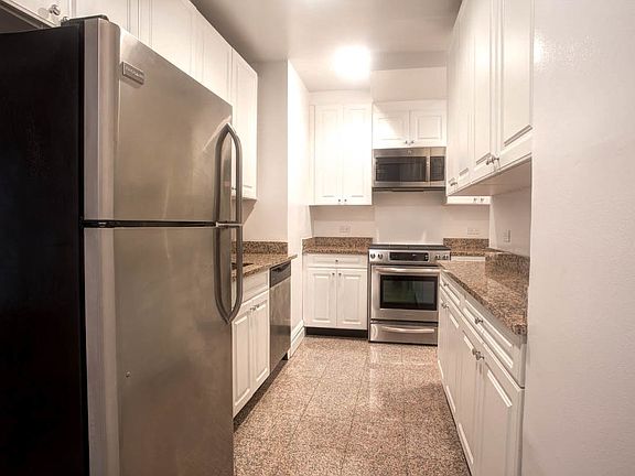 5th image of 151 E 80th St APT 2B