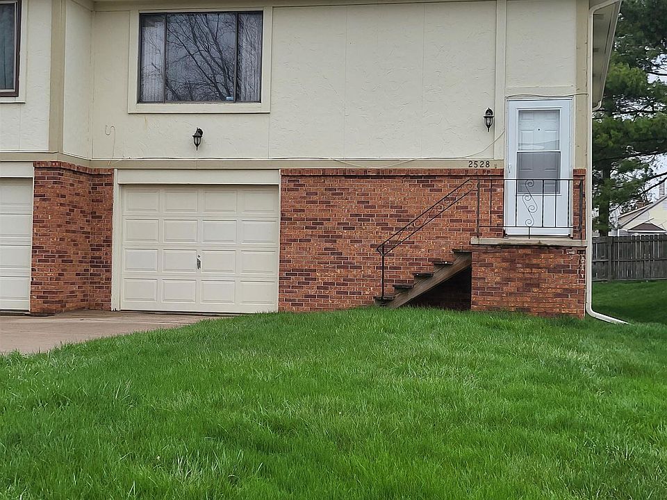 1st image of 2528 Mose Ave