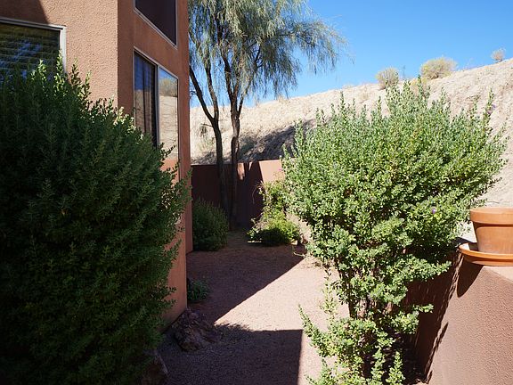 Nice side walkway