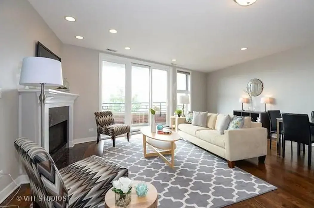 Building Photo - 1516 W Grand Ave #3E