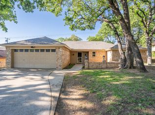 1704 Post Oak Dr, Bedford, TX 76021