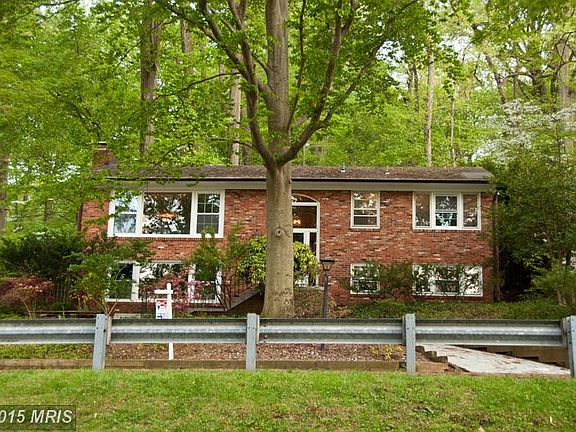 2nd image of 6403 Lakeview Dr