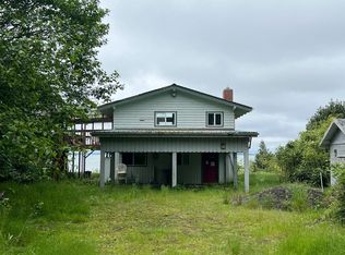 36 Willaview Ln, South Bend, WA 98586