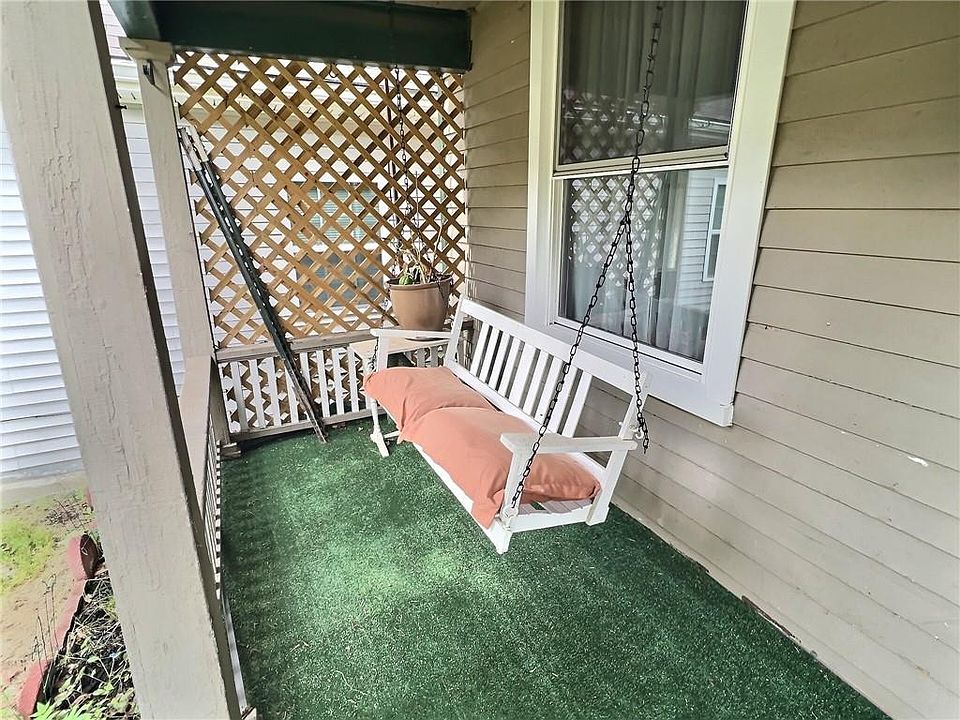 925 N 7th St, Atchison, KS 66002 Zillow