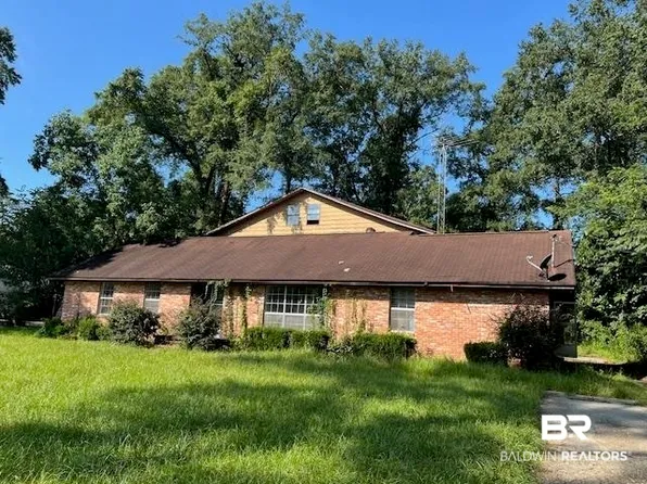 103 Briar Cliff Rd, Brewton, AL 36426