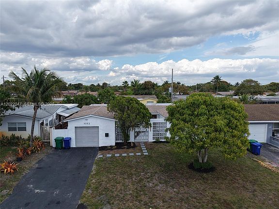 2nd image of 7773 Coral Blvd