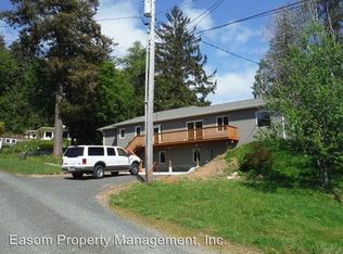 1608 SE 2nd St, Astoria, OR 97103