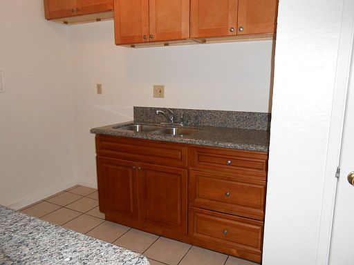 1st image of 219 S Cypress St APT 3