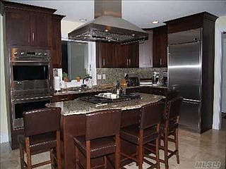 4th image of 7 Lilypond Ln