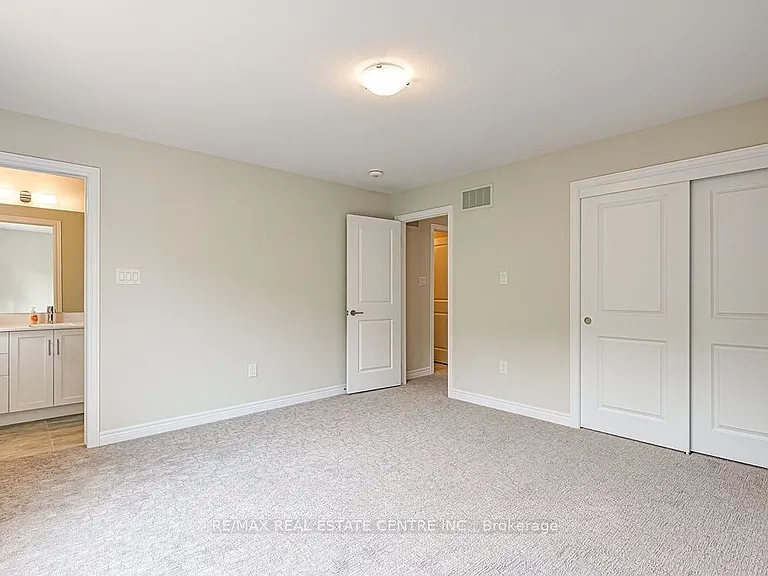 100 Hollywood Ct #49 — Photo 22