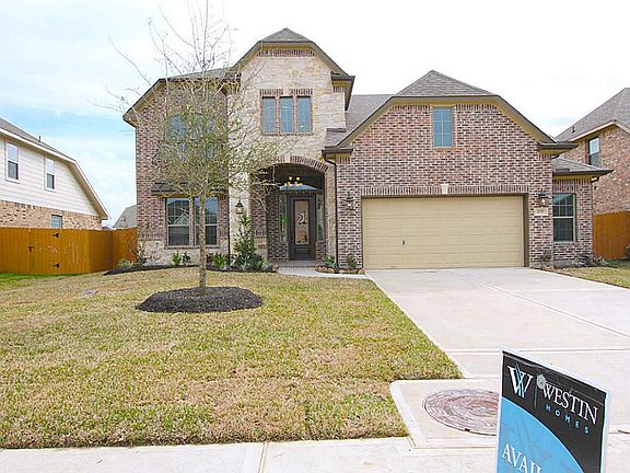 GREAT CURB APPEAL.
