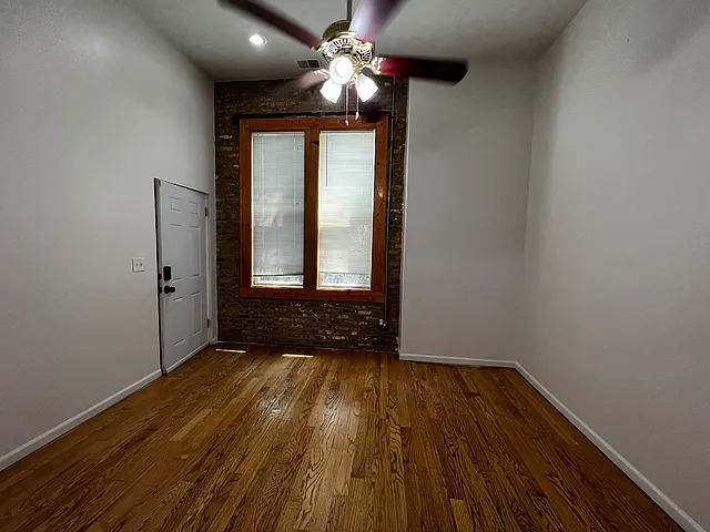 3 bed, $1,750 — Photo 2