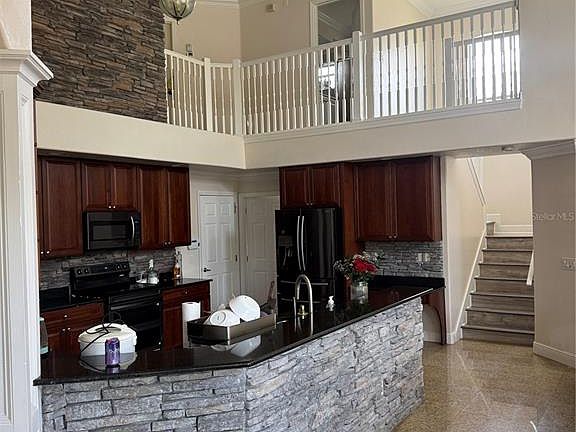 4th image of 317 Country Meadows Way
