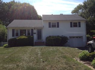 51 Pleasant Pl, Metuchen, NJ 08840