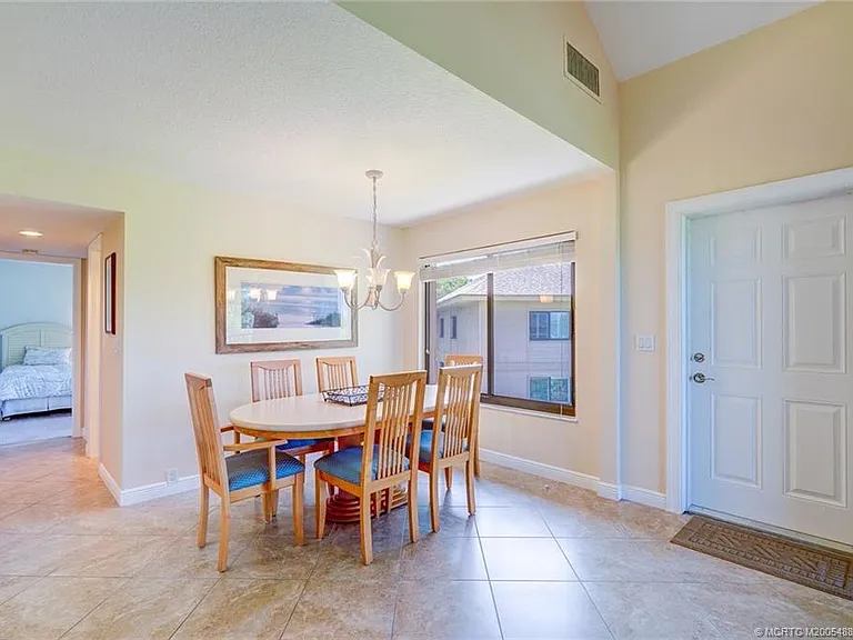 271 NE Edgewater Dr #271 — Photo 33