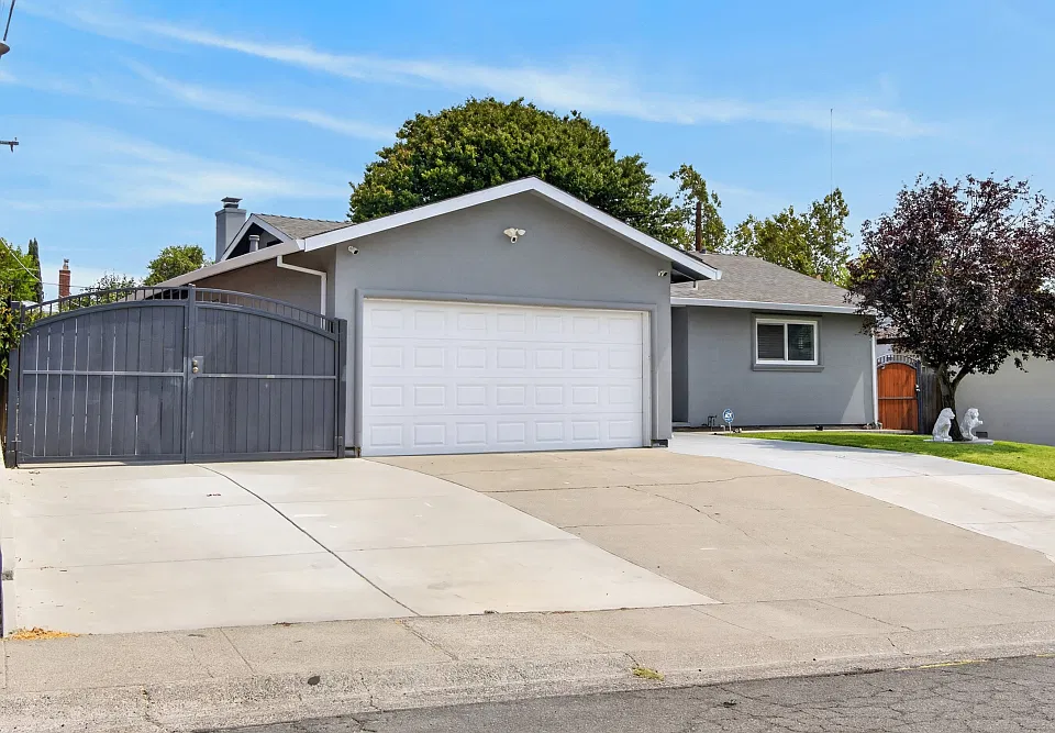 6112 Shenandoah Dr