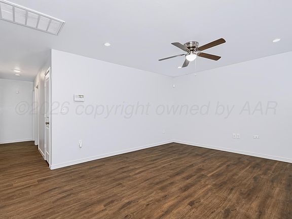 2nd image of 807 N Houston St