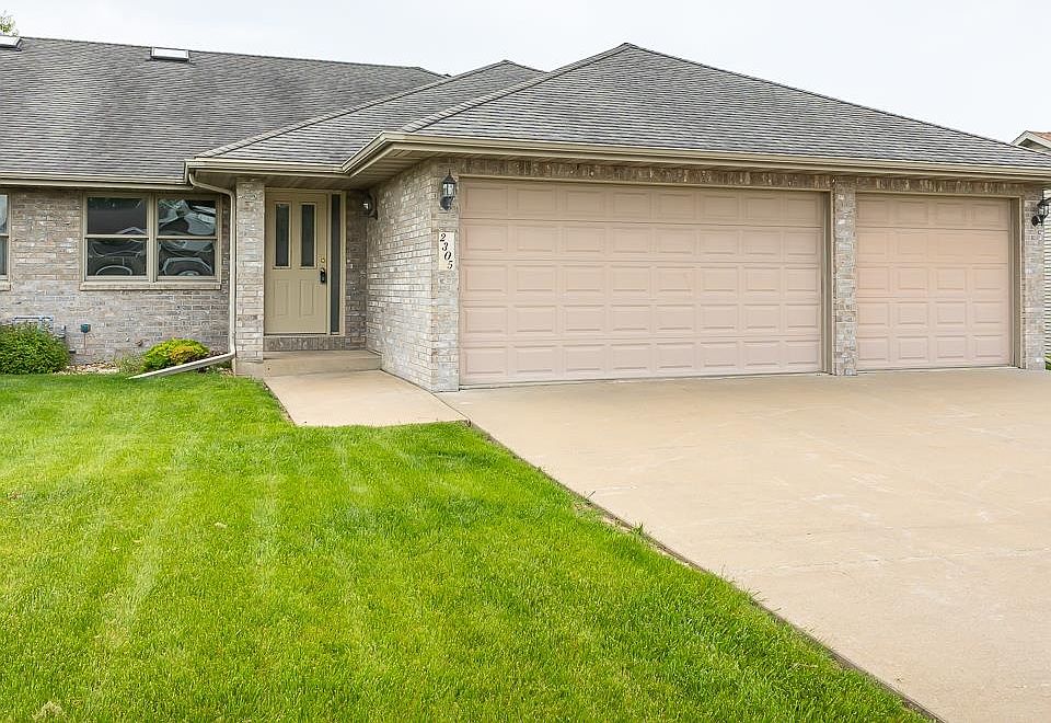 1st image of 2305 Deerborn Dr