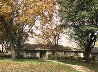 906 Sharpshire St, Grand Prairie, TX 75050